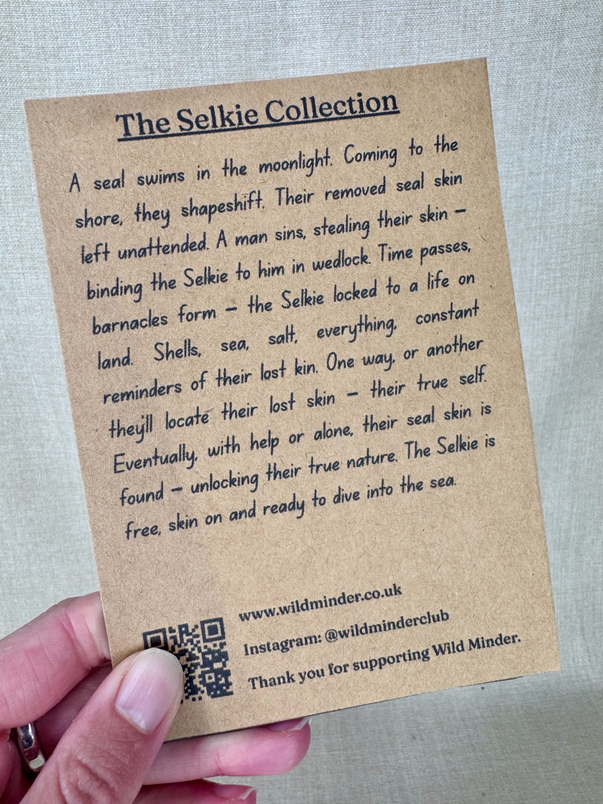 Selkie “Searching - Compass Shell” Talisman – Free Motion Embroidered Patch / Bag Charm image 7